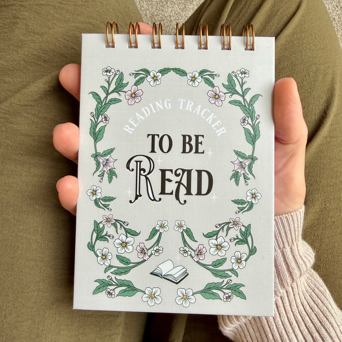 A6 To Be Read Tracker – Hardback Reading List Journal